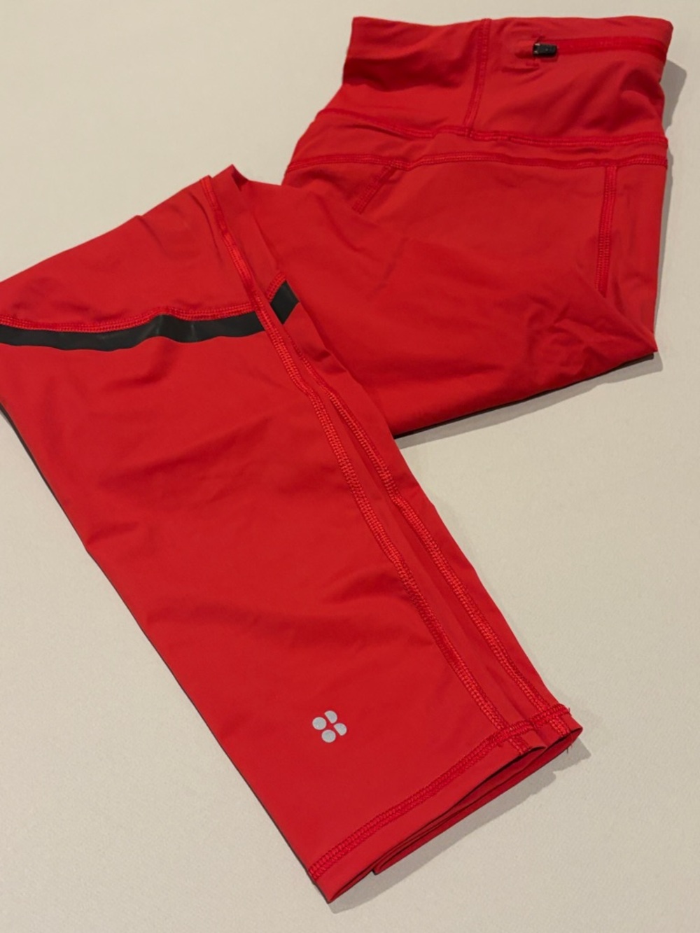 Sweaty Betty Red Women’s Zero Gravity Leggings XL ankle length new w/o tags